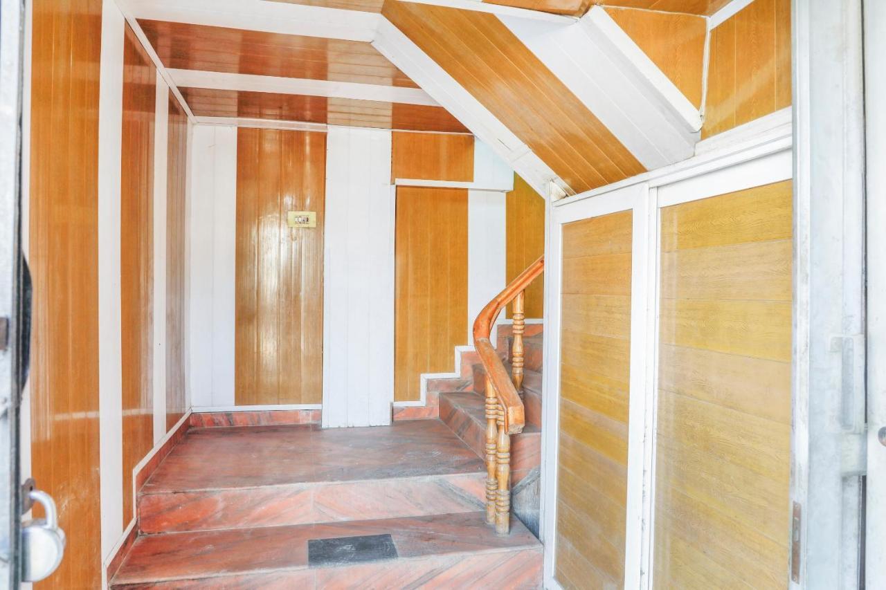 Oyo 72225 Hotel Dilshan Srīnagar Esterno foto