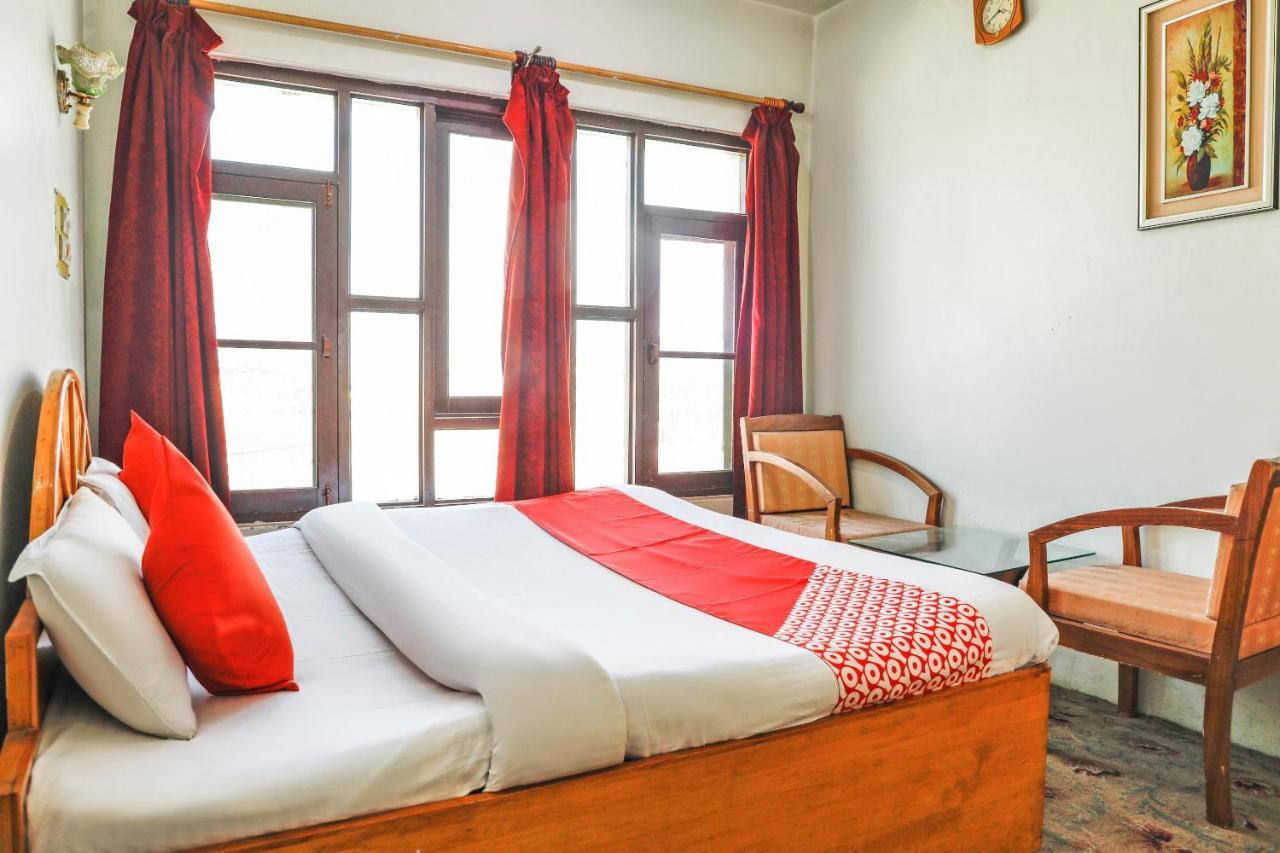 Oyo 72225 Hotel Dilshan Srīnagar Esterno foto