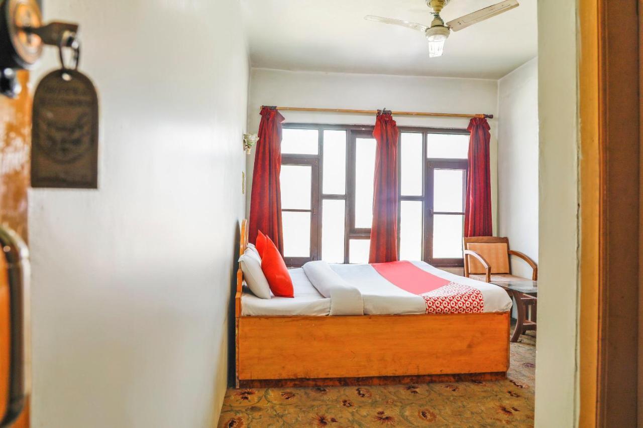 Oyo 72225 Hotel Dilshan Srīnagar Esterno foto