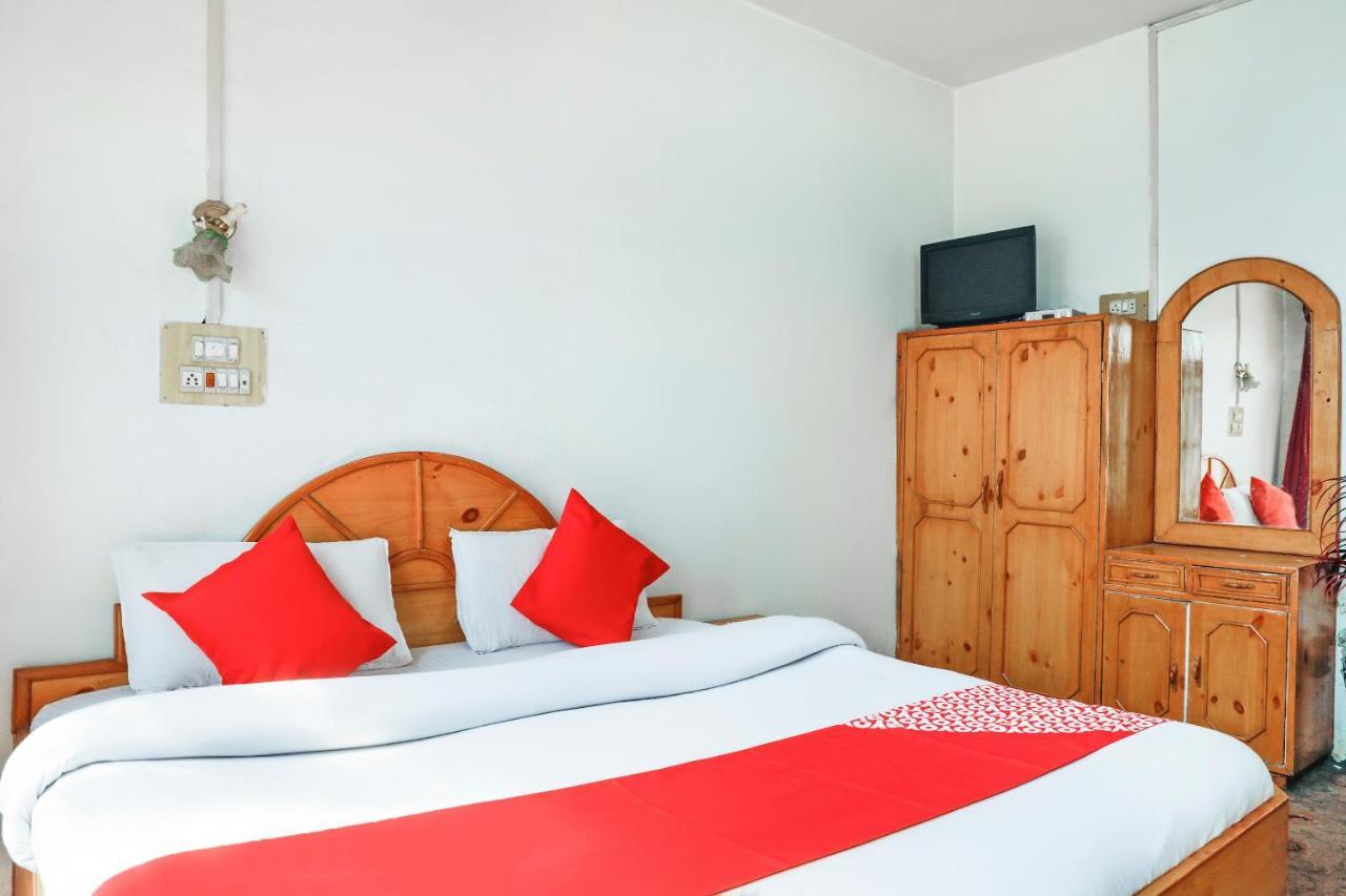 Oyo 72225 Hotel Dilshan Srīnagar Esterno foto