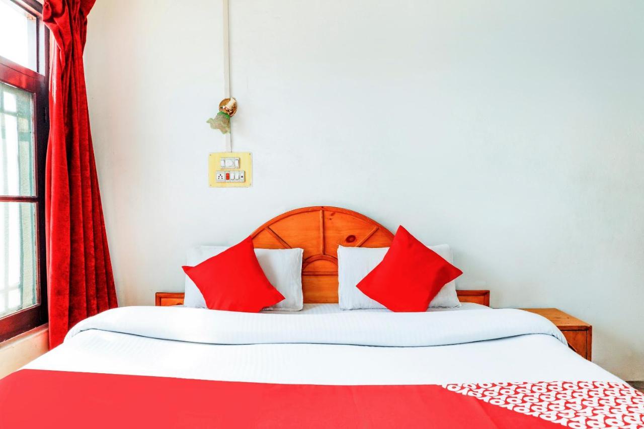 Oyo 72225 Hotel Dilshan Srīnagar Esterno foto