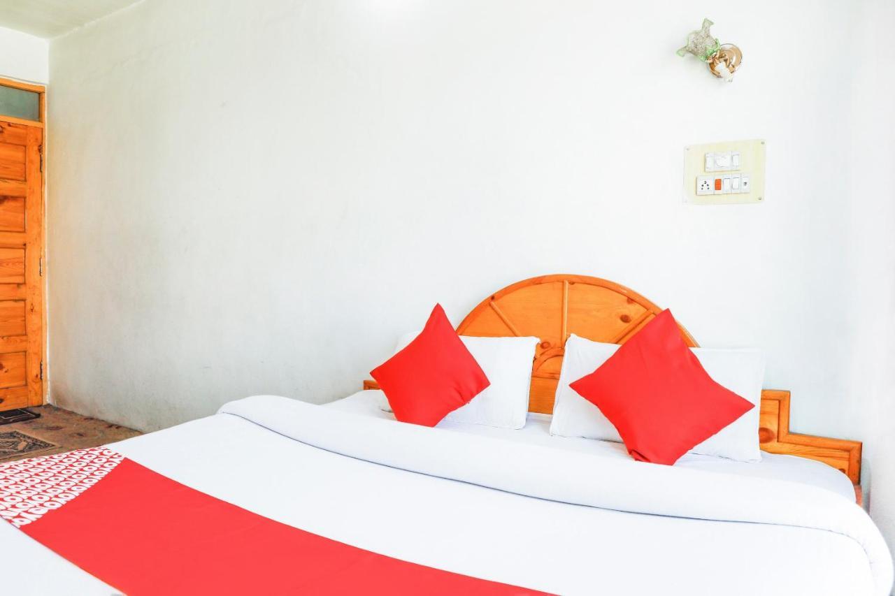 Oyo 72225 Hotel Dilshan Srīnagar Esterno foto